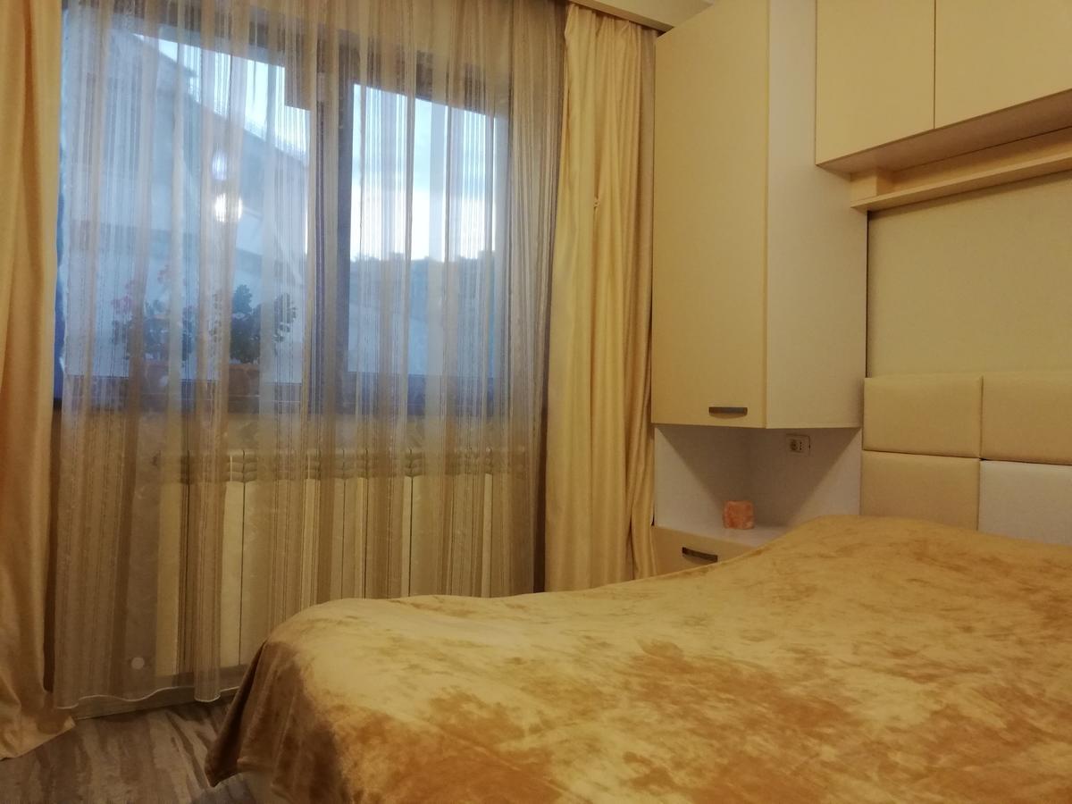 Tomis Apartament Apartment Constanta Exterior photo